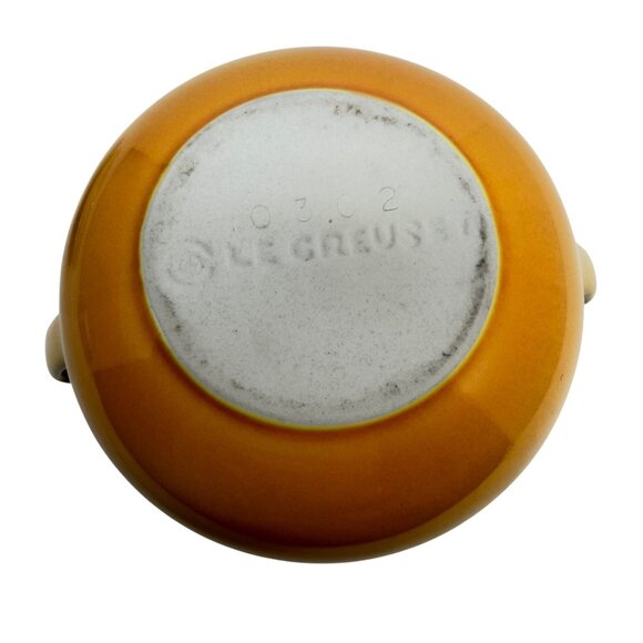 Le Creuset Small Soup/Bean Pot with Lid - Yellow .5ML - Picture 4 of 6